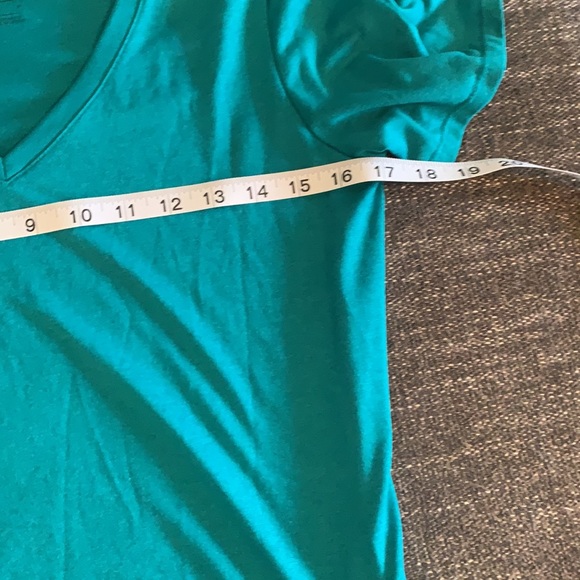 Green, Nike tee. - Picture 4 of 5